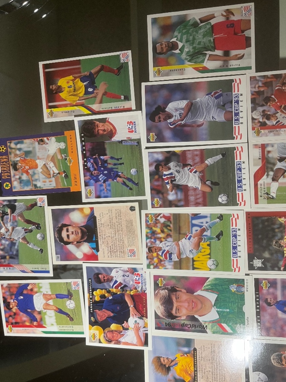 OFFICIAL 1994 World Cup USA 94  Soccer: Collectors Trading Cards: MINT CONDITION